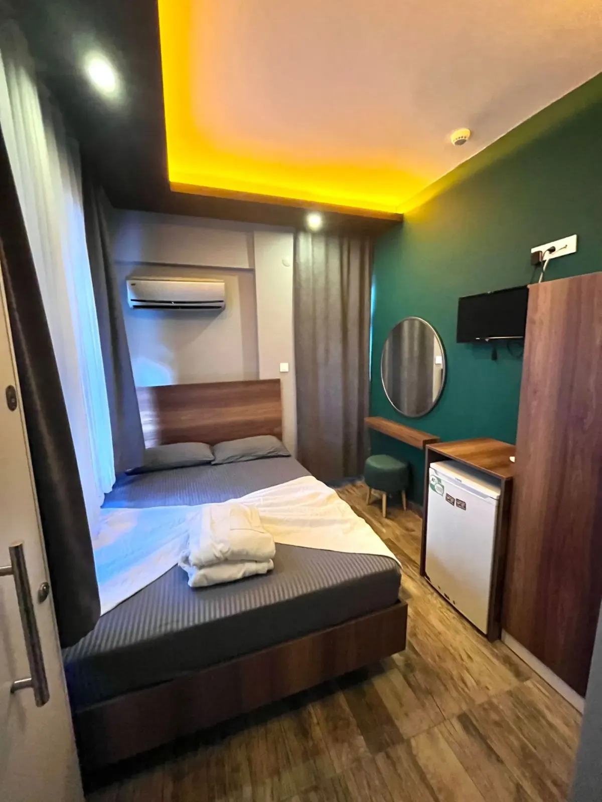Doppelzimmer Economy (Doppelbett) 1